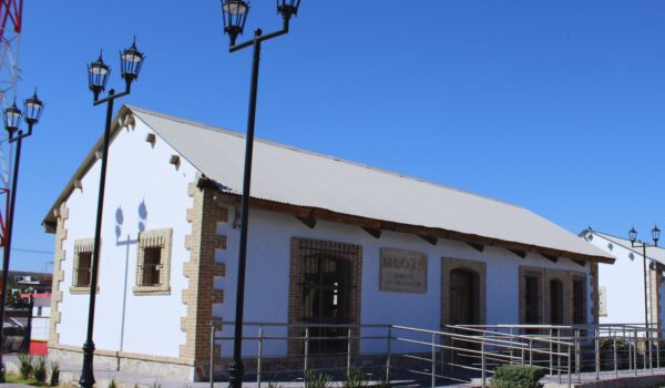 Exterior of Moots Café’s seventh location in Reynosa’s historic downtown.