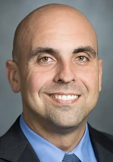 Armando «Mando» Martínez