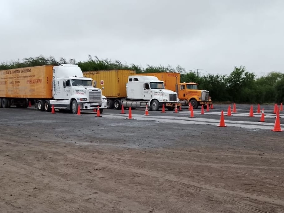 Freight demand is rising in Mexico, but the trucking sector is struggling to keep up ​