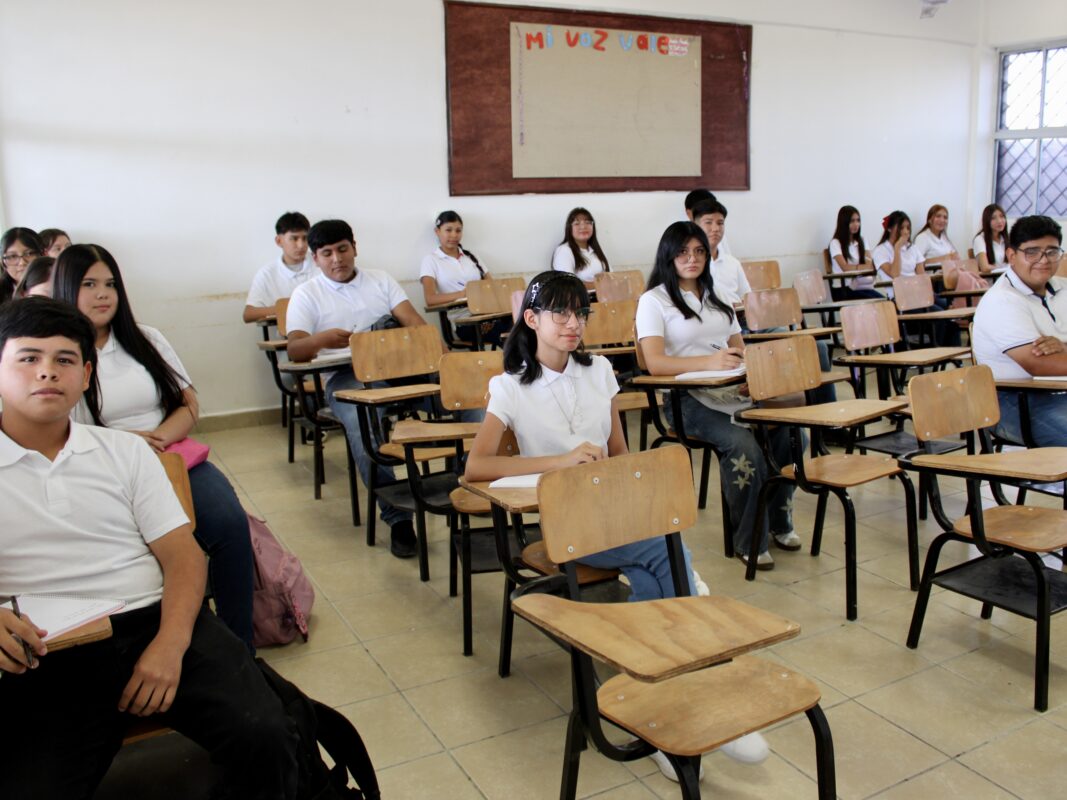 Reynosa’s newest technical high school focuses on AI, semiconductors and bionics